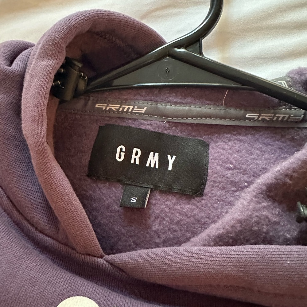 Sweater Size S - Picture 2 of 5